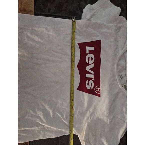 Levis M white tee - Picture 9 of 9